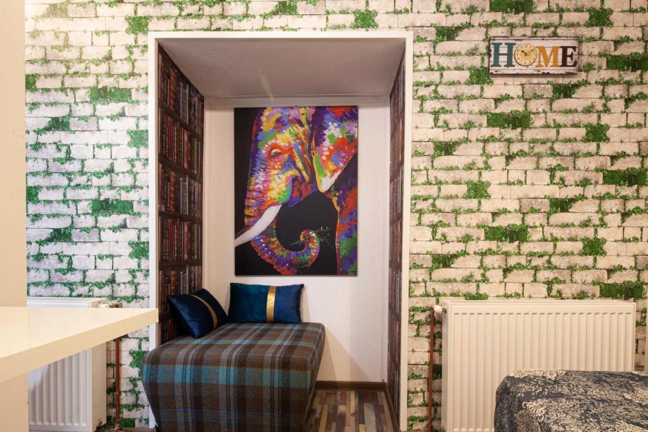 Moss Boutique Lägenhet Braşov Exteriör bild